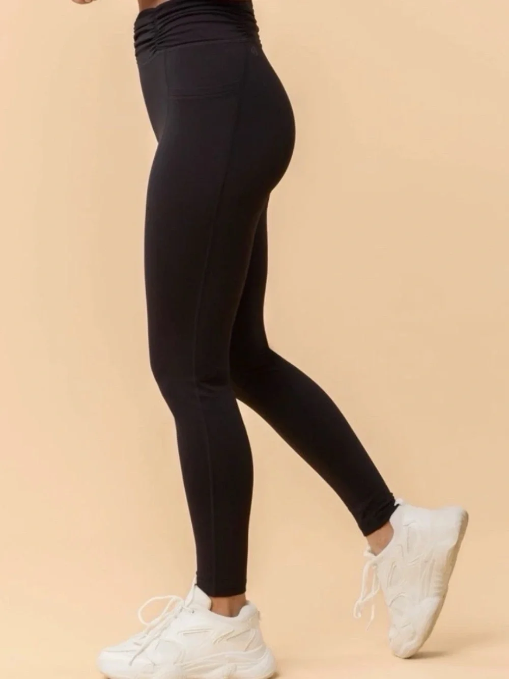 Blogilates Women Ruched Waist Leggings Black Size Medium NWT